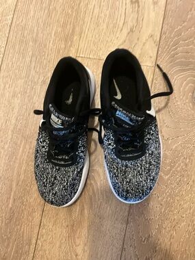 Nike Kids Black and White Knit Sneaker